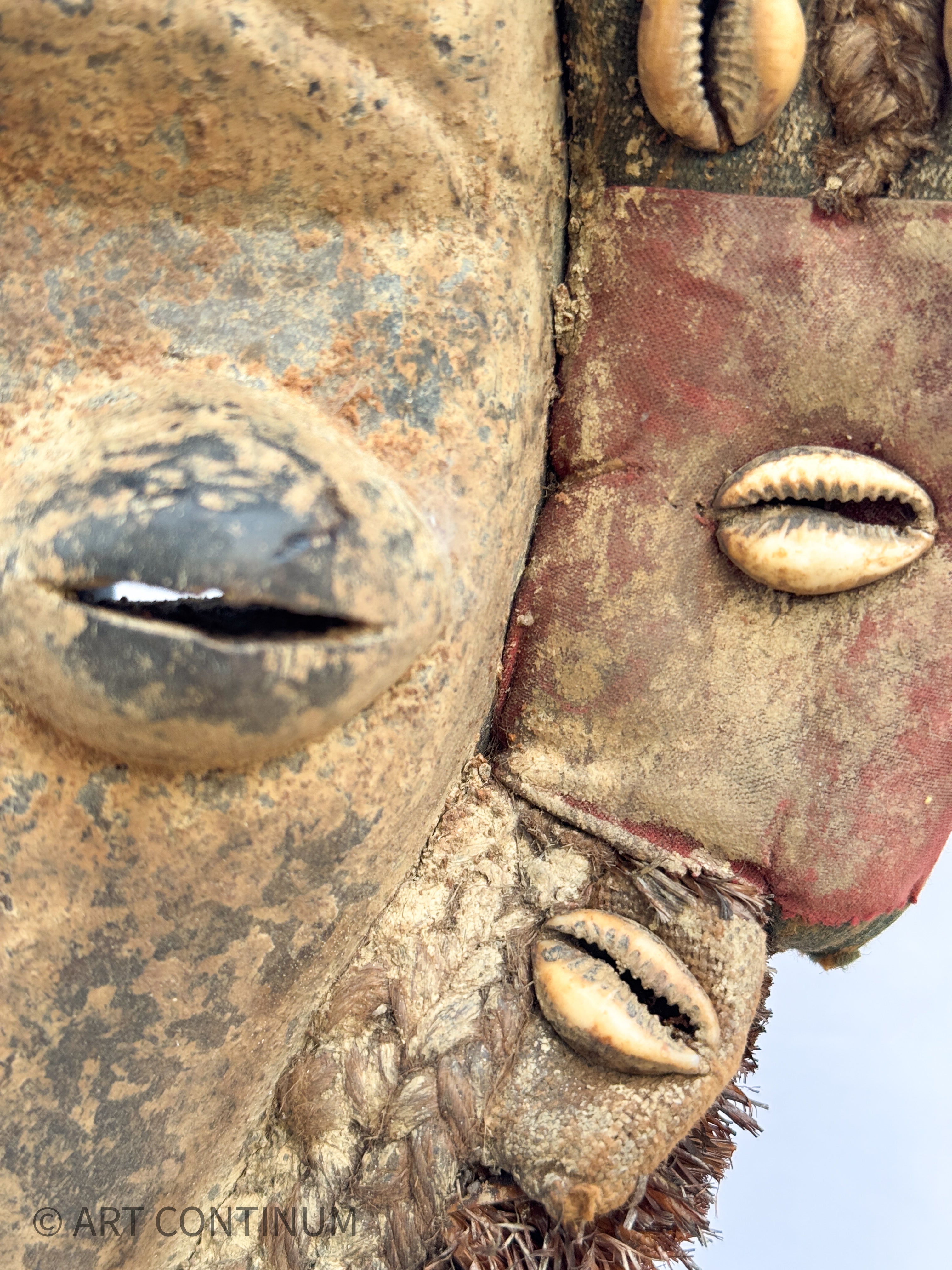 Dan Gle Mask with Cowrie Crown