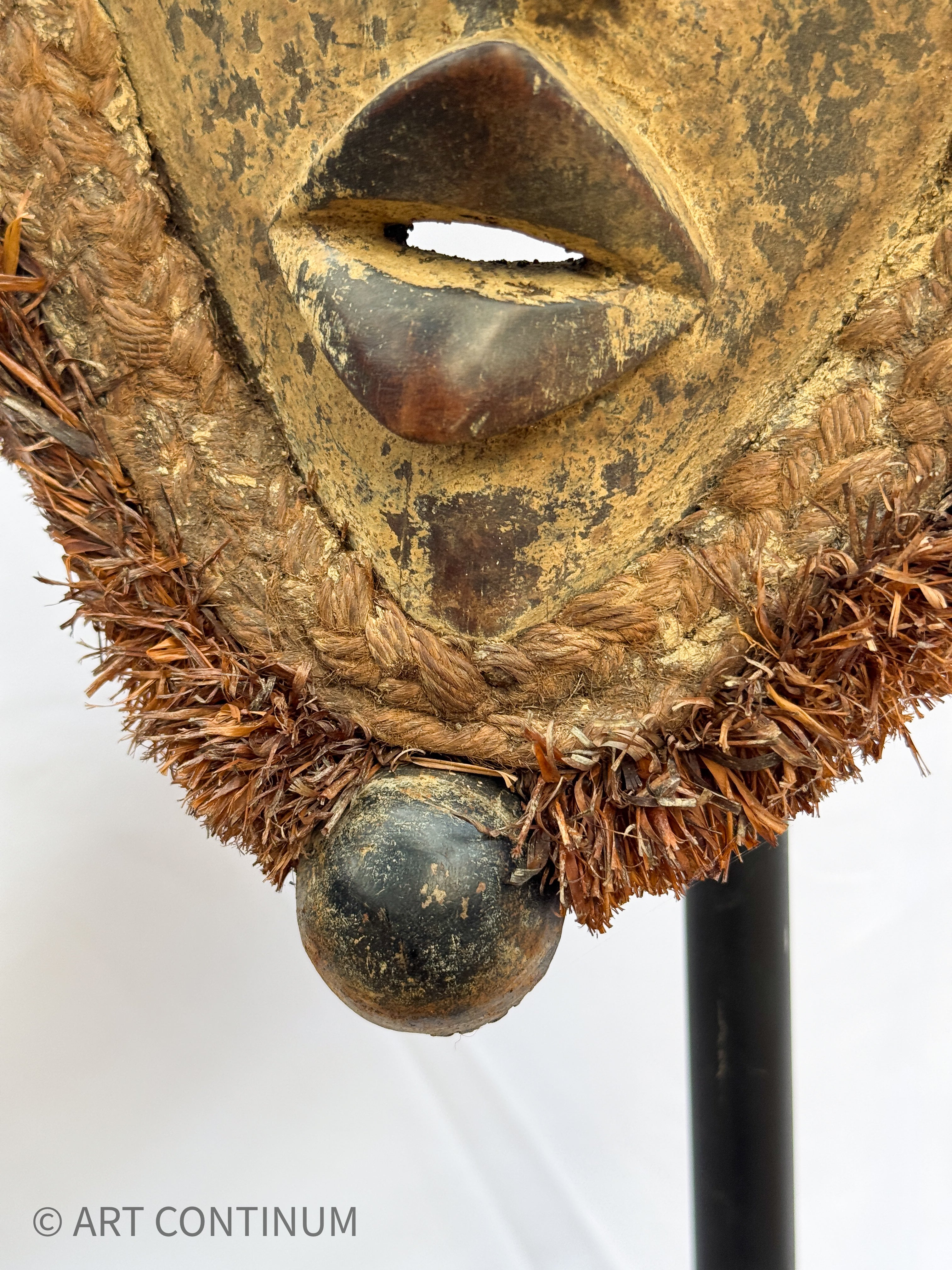 Dan Gle Mask with Cowrie Crown