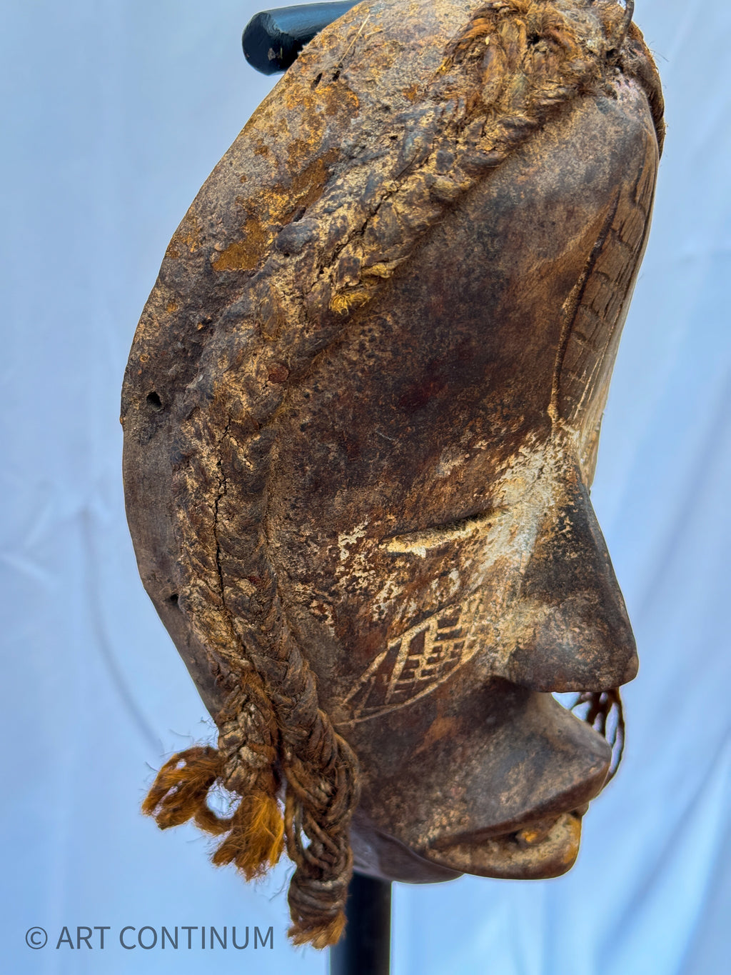 Ancestral mask from the Chokwe Mwana Pwo Mask people